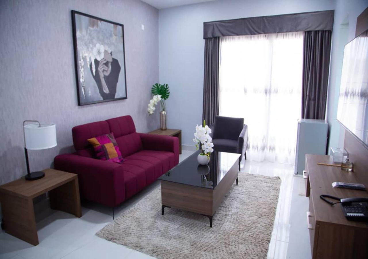 Onyx Hotel Yamoussoukro Exterior photo